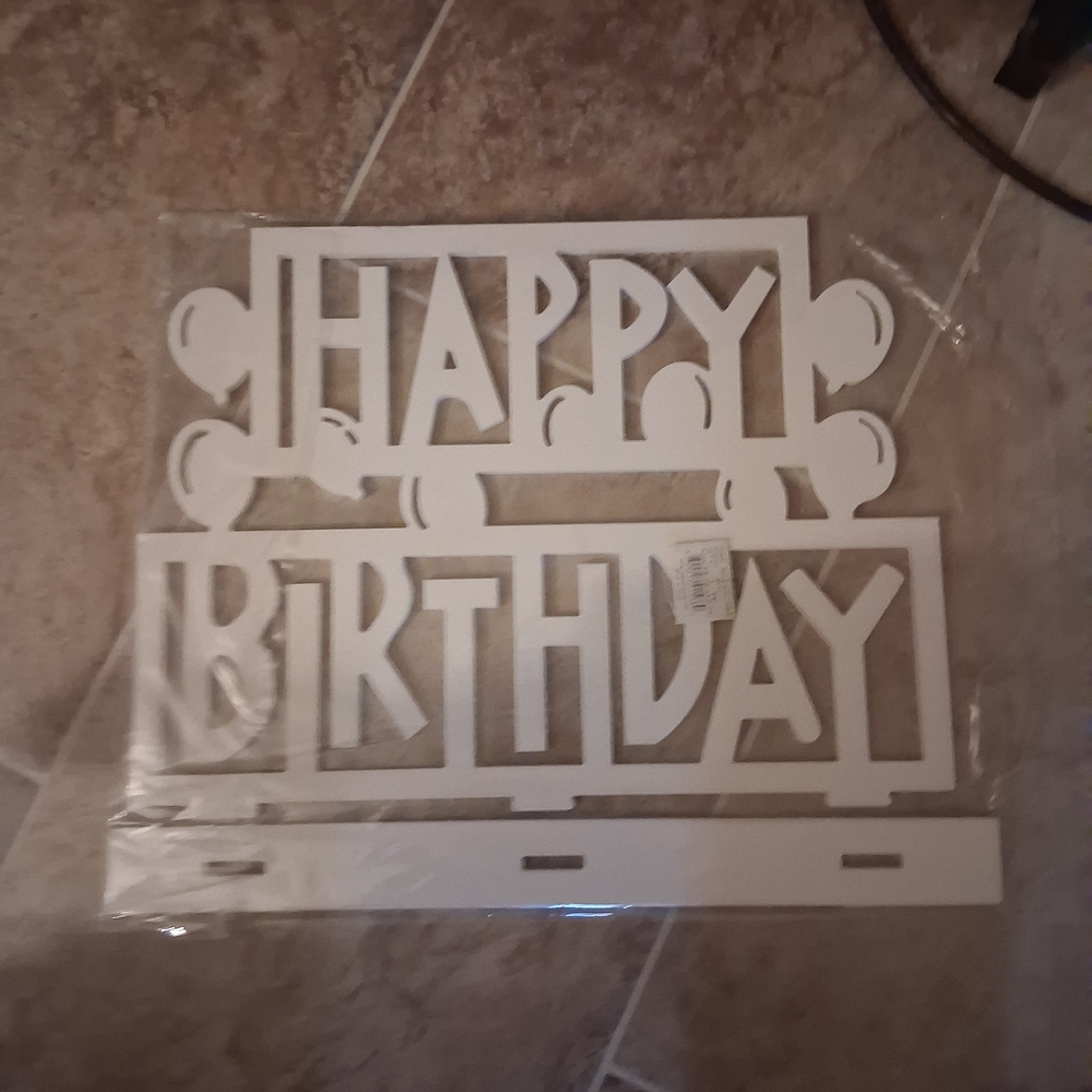 White 'Happy Birthday' Decorative Table Sign